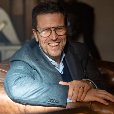 Portrait of Klaus H&auml;r&ouml;